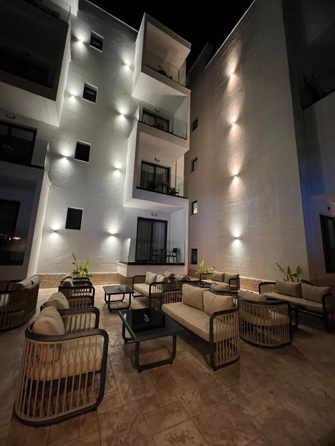 Patio Mare 4*