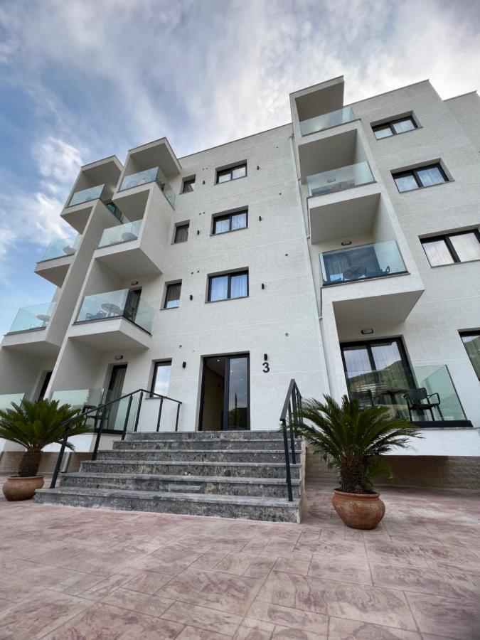 Patio Mare 4*