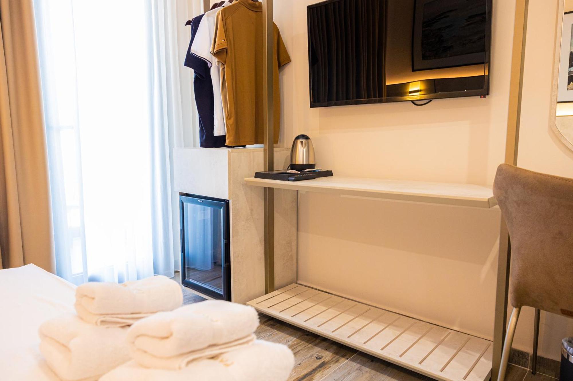 Patio Mare 4*